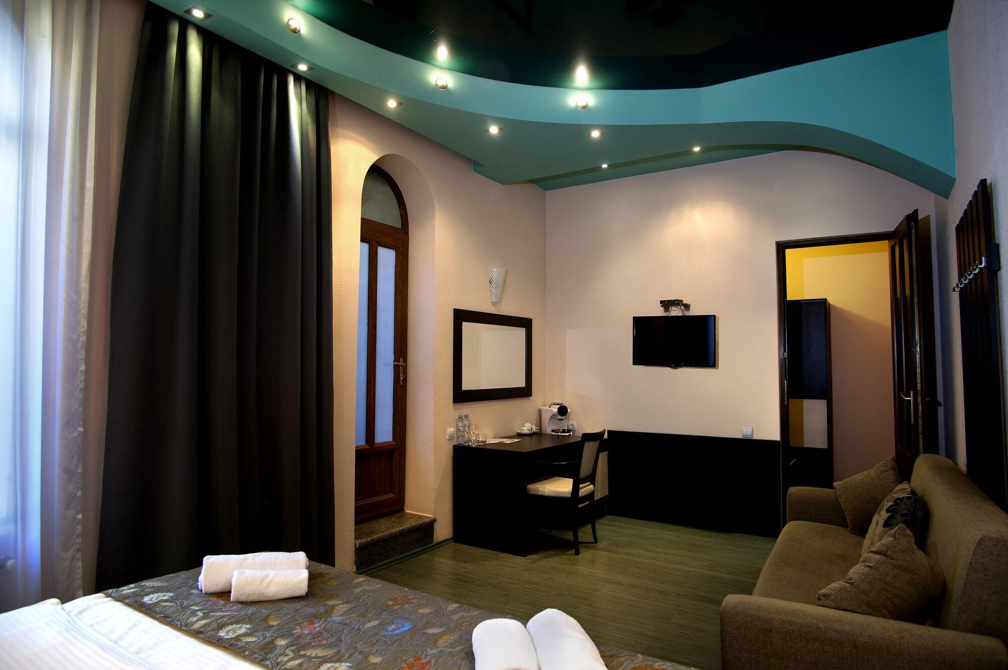 Coral Boutique Hotel Tbilisi Bagian luar foto